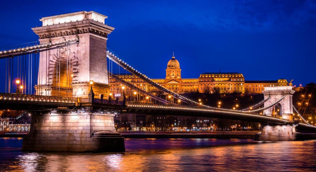 Budapest Presidential Exterior photo
